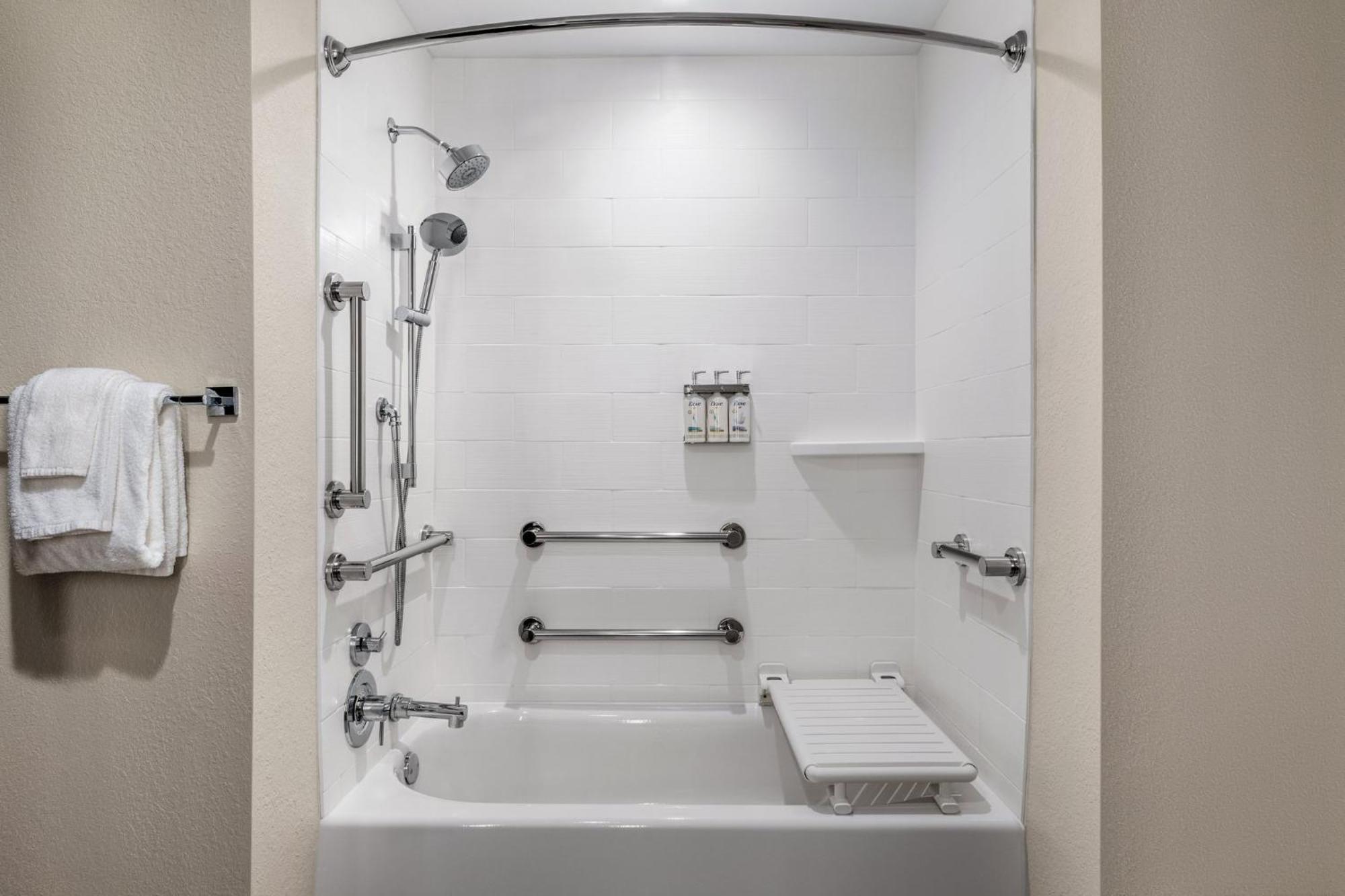 Holiday Inn Express Hotel & Suites Hagerstown By Ihg Extérieur photo
